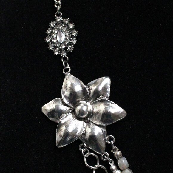 Silvertone 21 Inch Imitation Pearl Rhinestone Smoky Bead Multi Strand Necklace - Picture 3 of 12